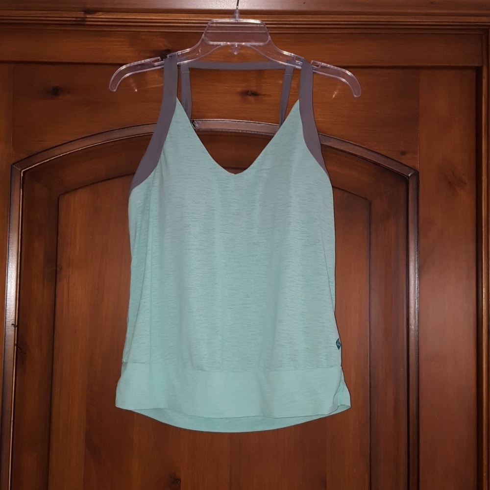 PrAna tank with built in bra aqua sz M